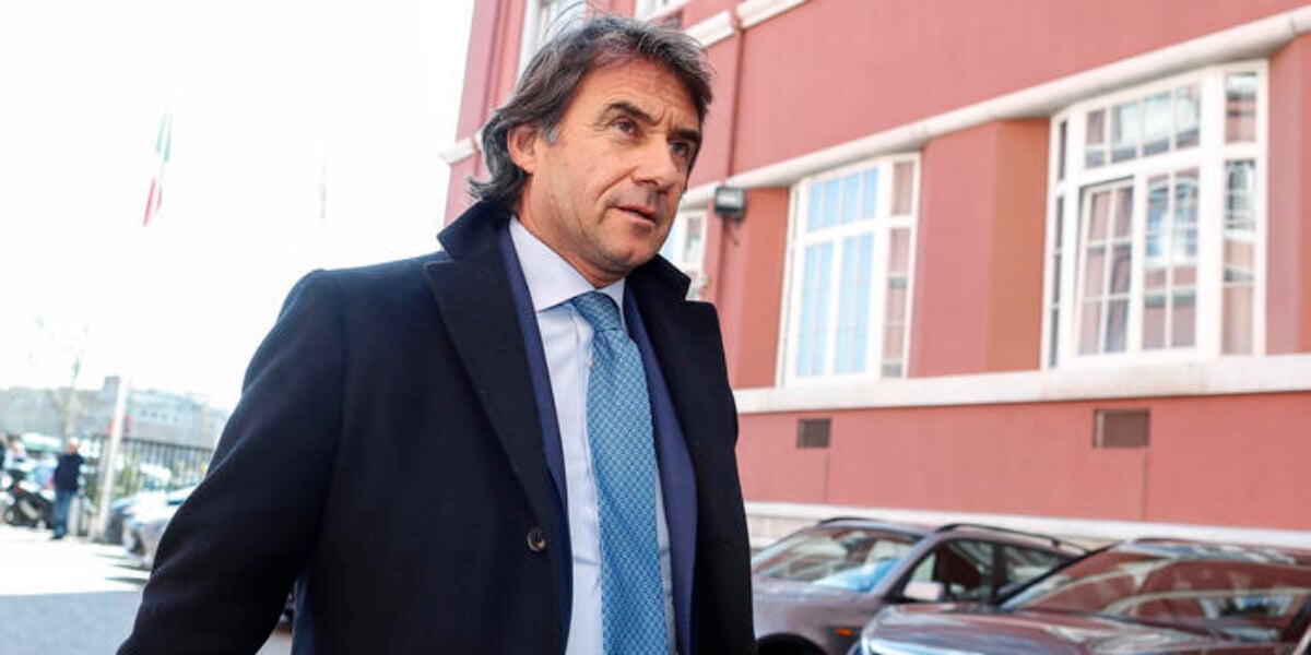 rivoluzione juve comolli in bilico per il dopo si pensa a carnevali l8217uomo dei miracoli sassuolo da Feedpress.me rivoluzione juve comolli in bilico per il dopo si pensa a carnevali l8217uomo dei miracoli sassuolo