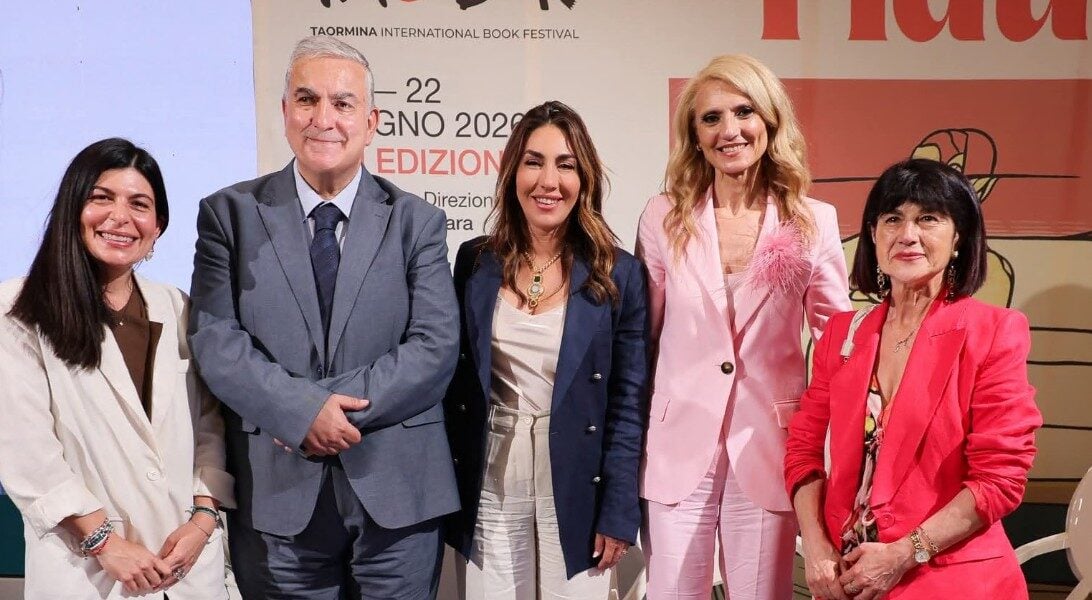 taobuk in dialogo garantire la legalit224 per dare fiducia nelle istituzioni da Gazzettadelsud.it taobuk in dialogo garantire la legalit224 per dare fiducia nelle istituzioni
