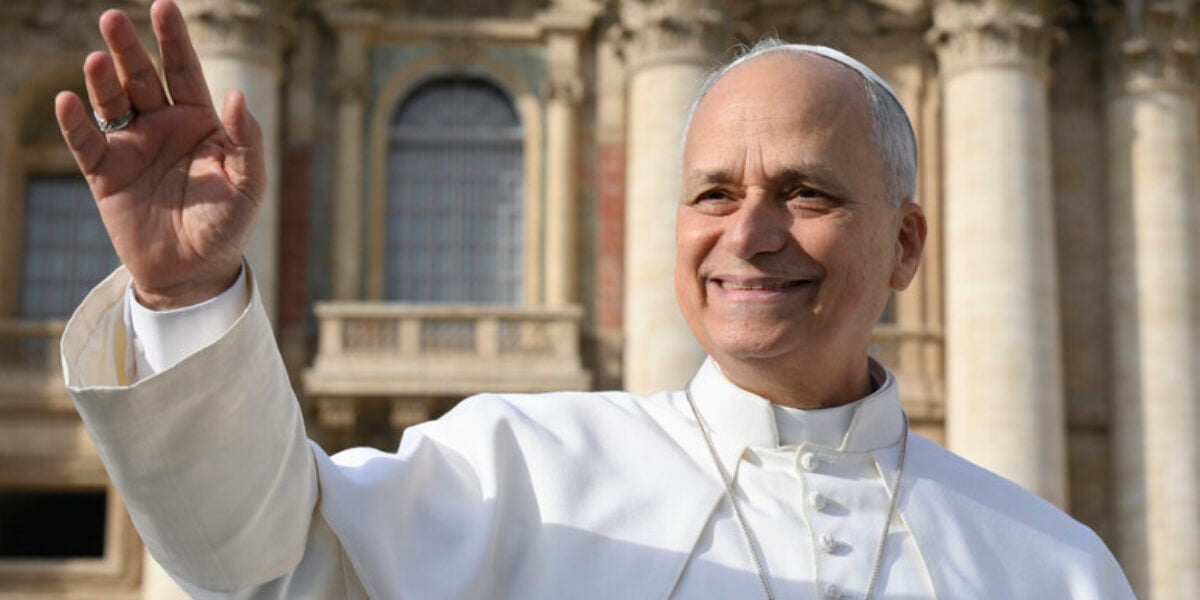 il messaggio fiducioso di papa leone dio si fa vicino a tutti il vangelo abbatte il male e dona speranza da Feedpress.me il messaggio fiducioso di papa leone dio si fa vicino a tutti il vangelo abbatte il male e dona speranza