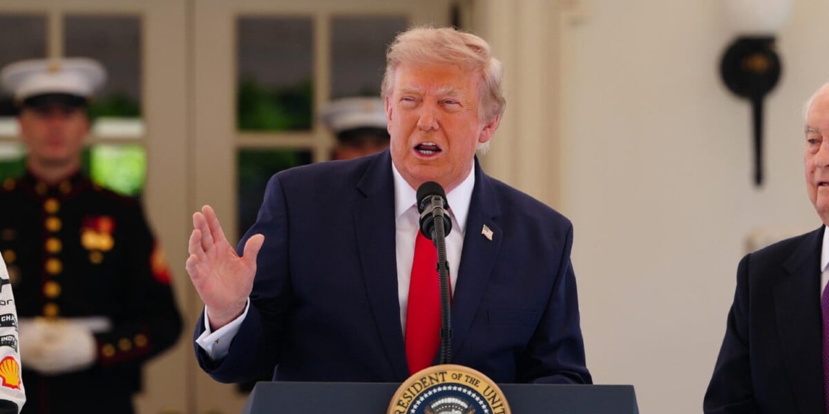 trump annuncia nuovi raid contro l iran bombarderemo il sito nucleare segreto da Gazzettadelsud.it trump annuncia nuovi raid contro l iran bombarderemo il sito nucleare segreto