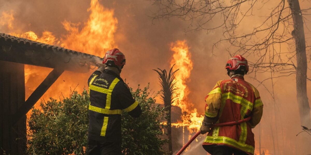 roghi senza precedenti in francia e spagna quasi 270mila evacuati 167mila solo in gironda da Gazzettadelsud.it roghi senza precedenti in francia e spagna quasi 270mila evacuati 167mila solo in gironda