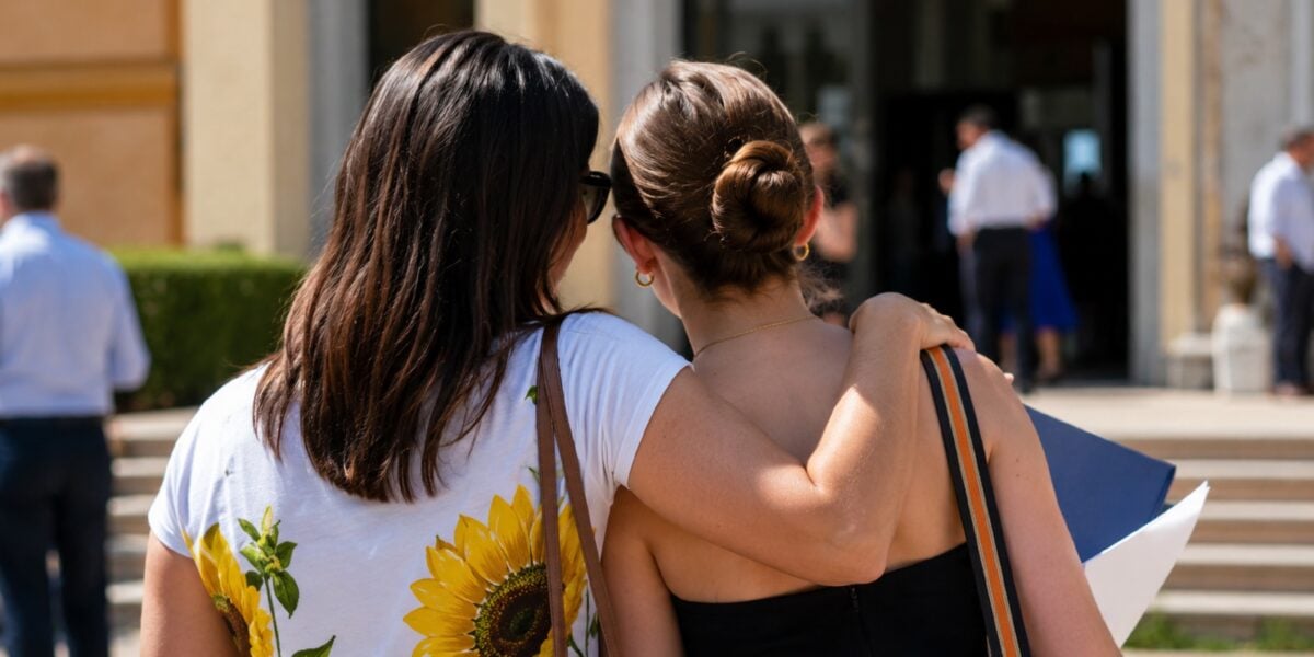 madre e figlia diplomate lo stesso giorno in due istituti di gela la storia di lorella e giordana da Gazzettadelsud.it madre e figlia diplomate lo stesso giorno in due istituti di gela la storia di lorella e giordana