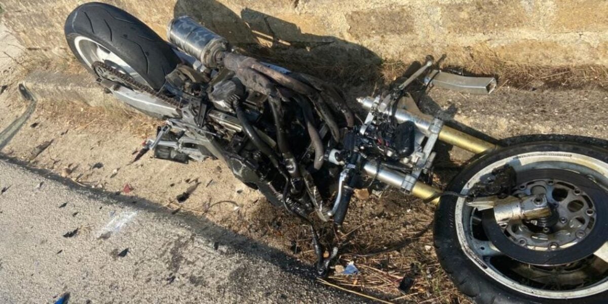 scontro tra moto e scooter 17enne morto e 3 giovani feriti terribile incidente nel trapanese da Gazzettadelsud.it scontro tra moto e scooter 17enne morto e 3 giovani feriti terribile incidente nel trapanese