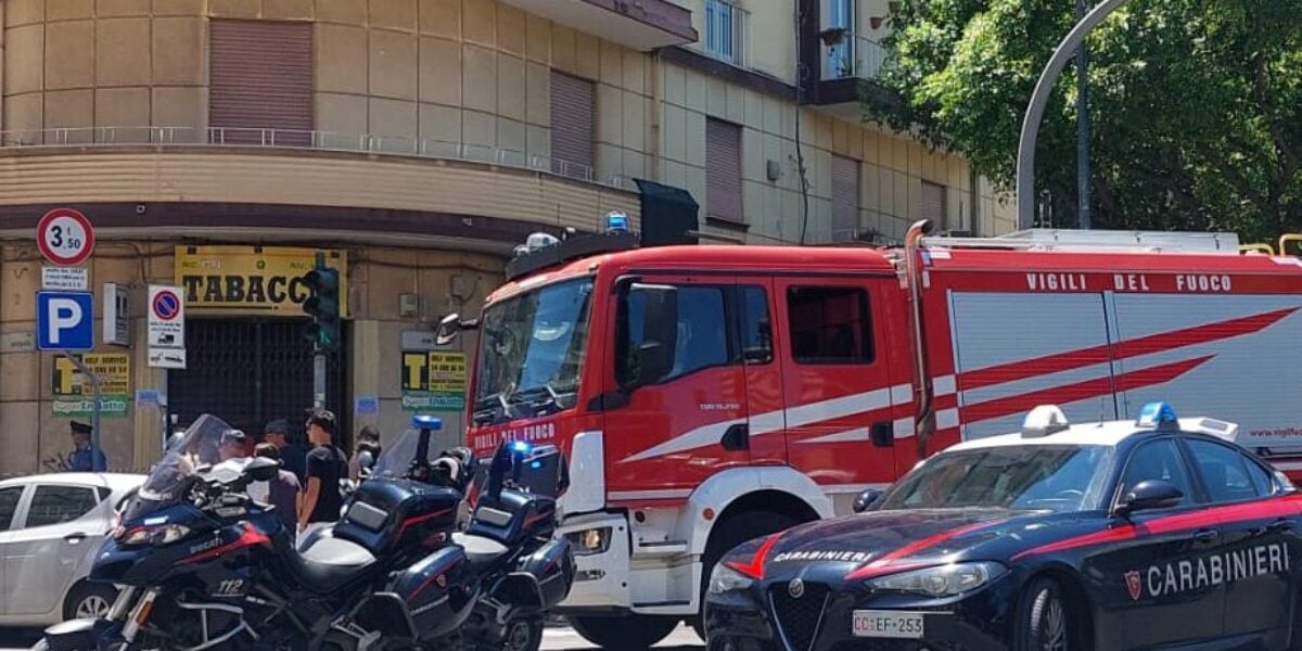 palermo ucciso a coltellate in via sampolo il palazzo evacuato per una fuga di gas da Gazzettadelsud.it palermo ucciso a coltellate in via sampolo il palazzo evacuato per una fuga di gas