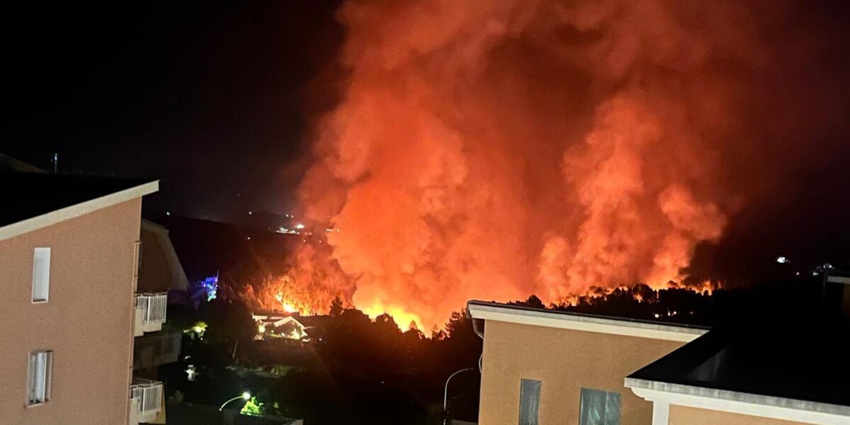 eosial viewer scopri l algoritmo che consente di visualizzare tutti gli incendi d italia da Gazzettadelsud.it eosial viewer scopri l algoritmo che consente di visualizzare tutti gli incendi d italia